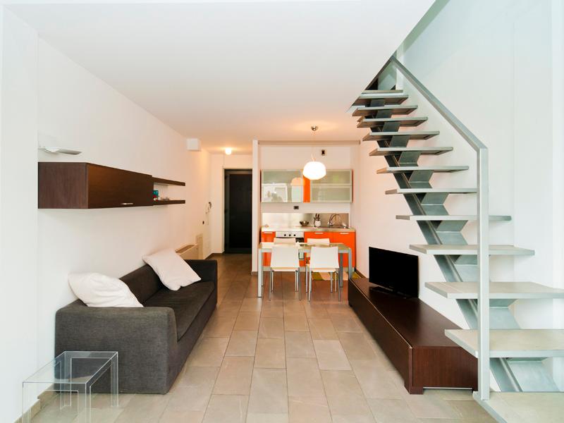Navigli: One-bedroom apartment on two levels - 3