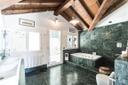 Splendida proprietà affacciata sul lago di Lugano con meravigliosa vista panoramica, in vendita, Porto Ceresio | Sotheby’s Realty Italy - 10