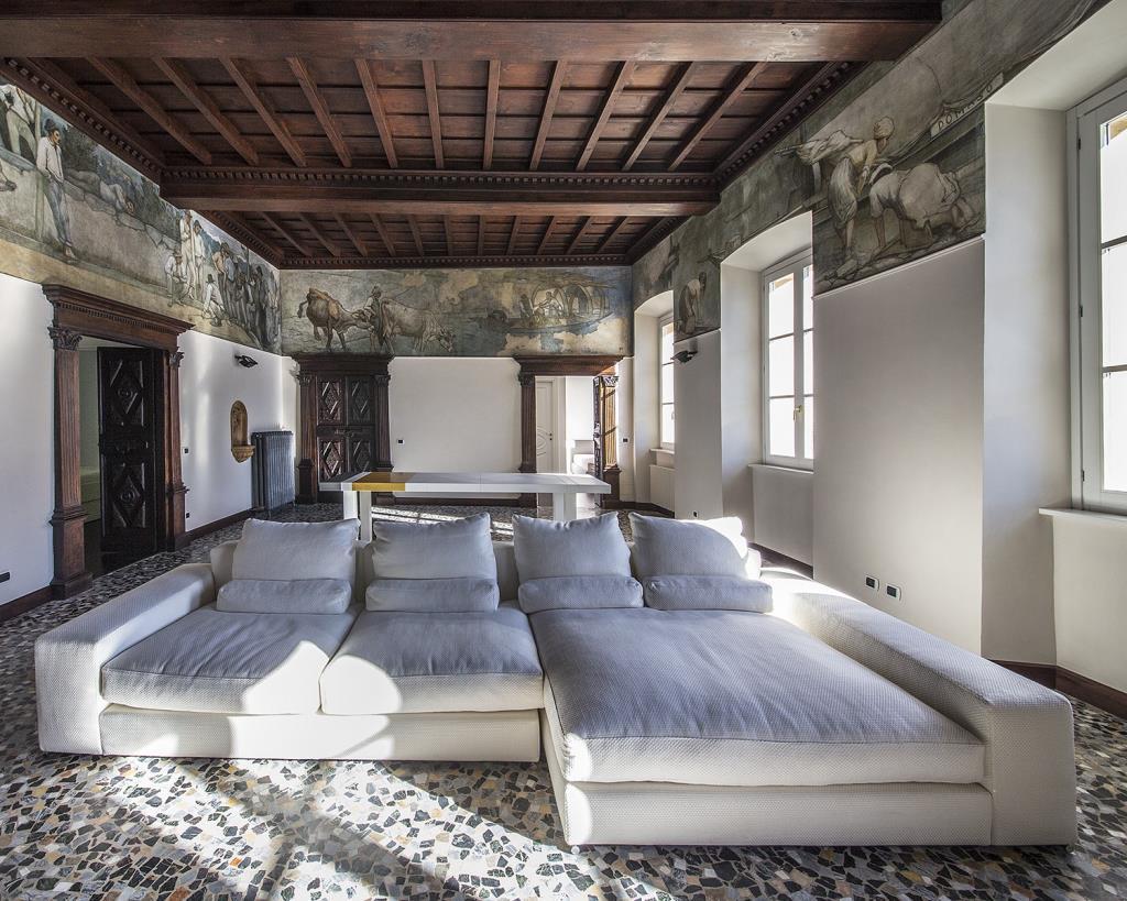 Unique apartment situated on the first floor of Villa Rivolta - 2
