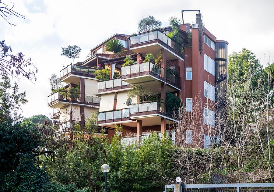 Schöne Wohnung mit großer Terrasse und Blick über eine große Grünfläche der Stadt - 20
