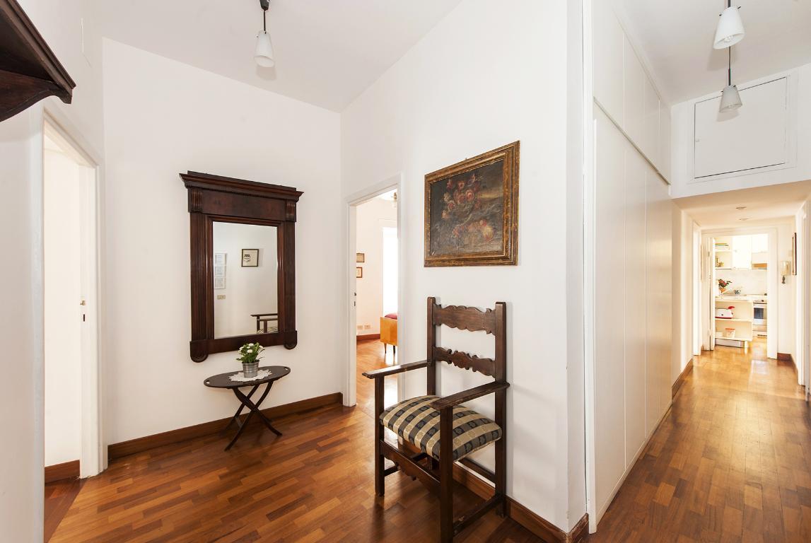Elegant apartment in the Rione Monti - 4