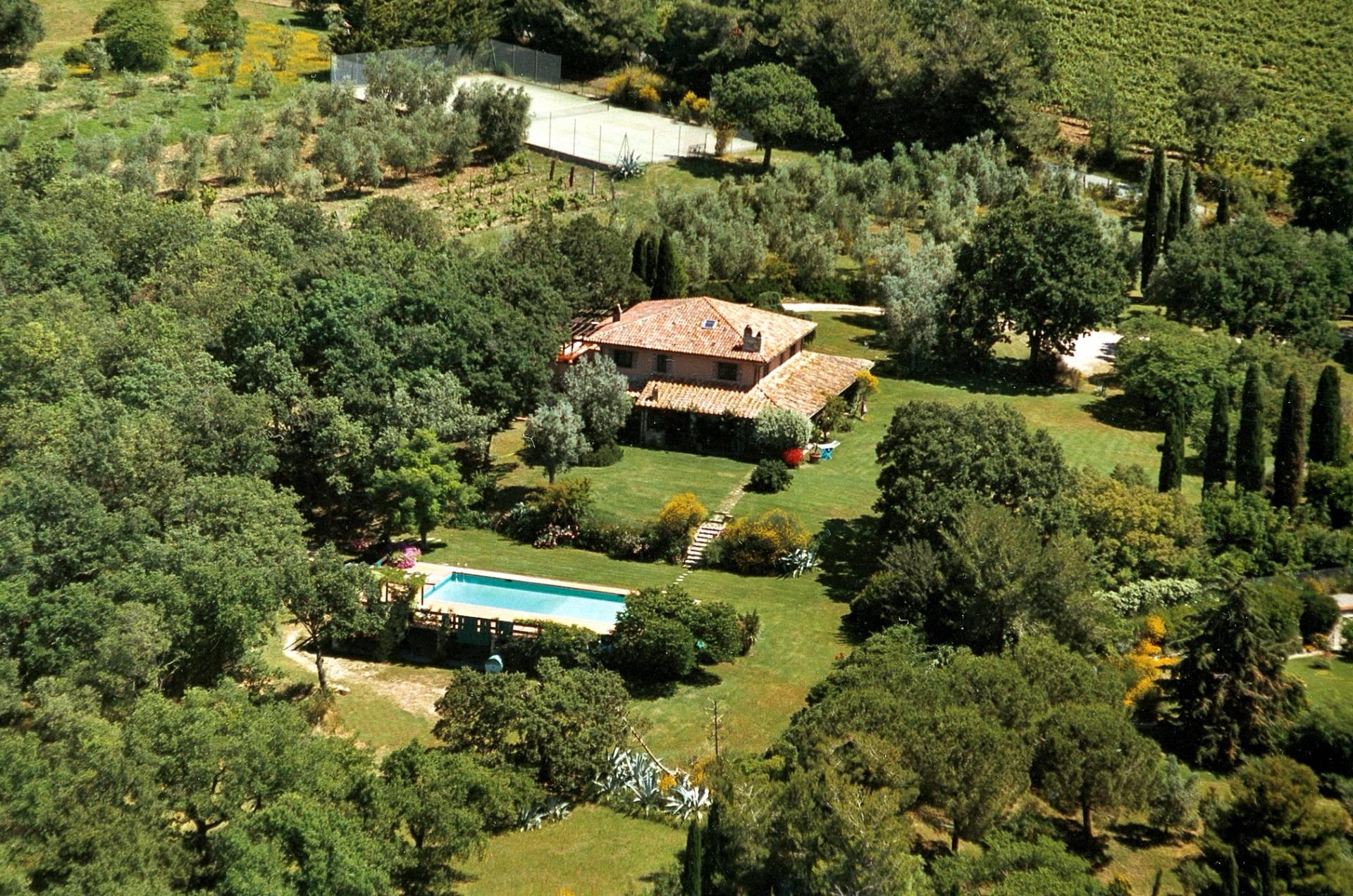 Wunderschöne Villa mit atemberaubenden Blicken auf den Monte Argentario - 1