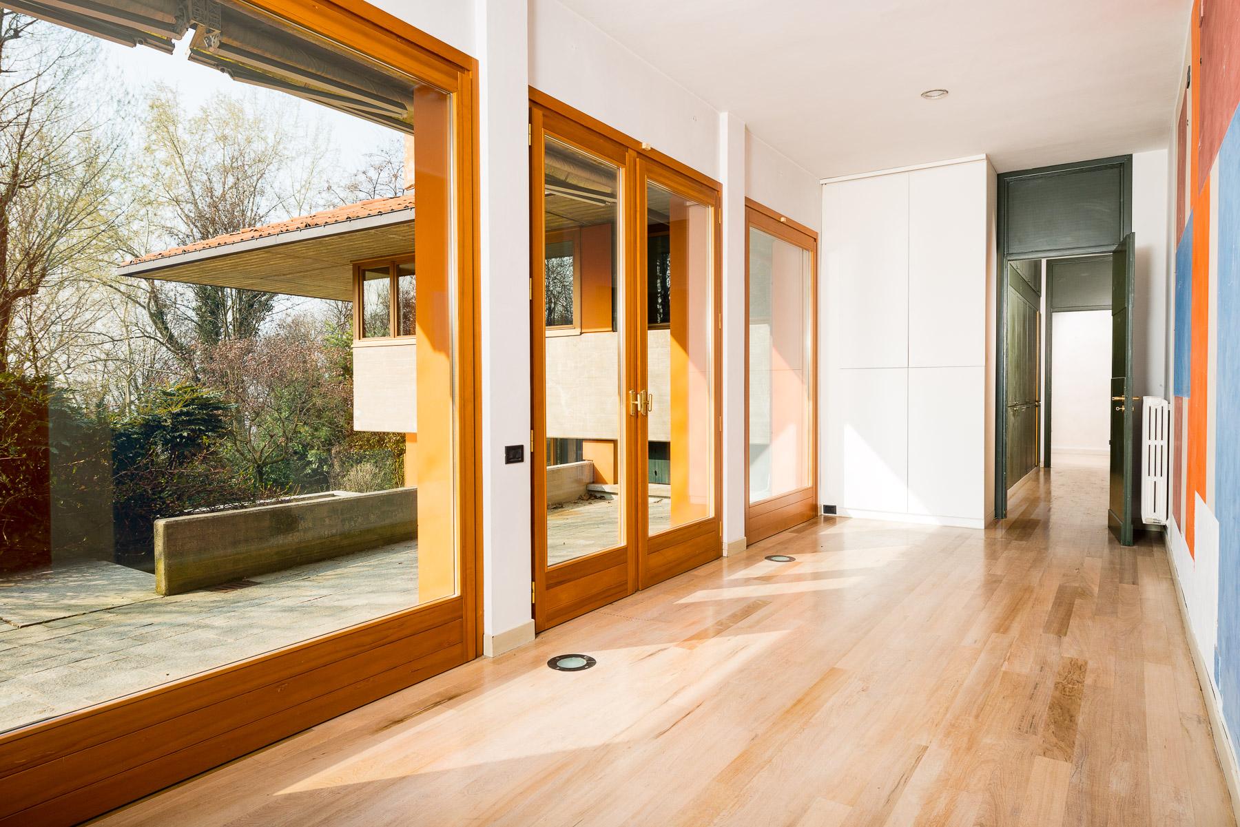 Prestigious villa inspired by Frank Lloyd Wright - 11