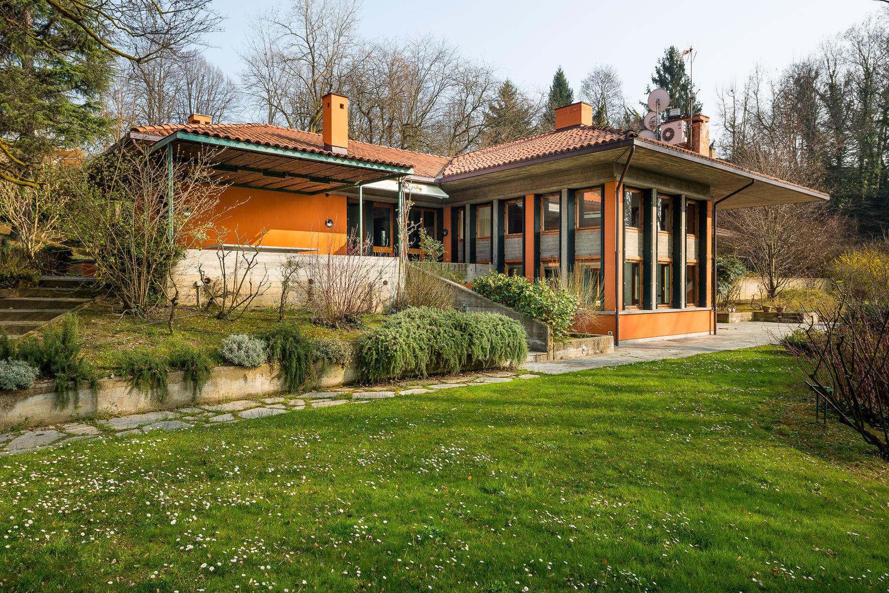 Prestigious villa inspired by Frank Lloyd Wright - 1