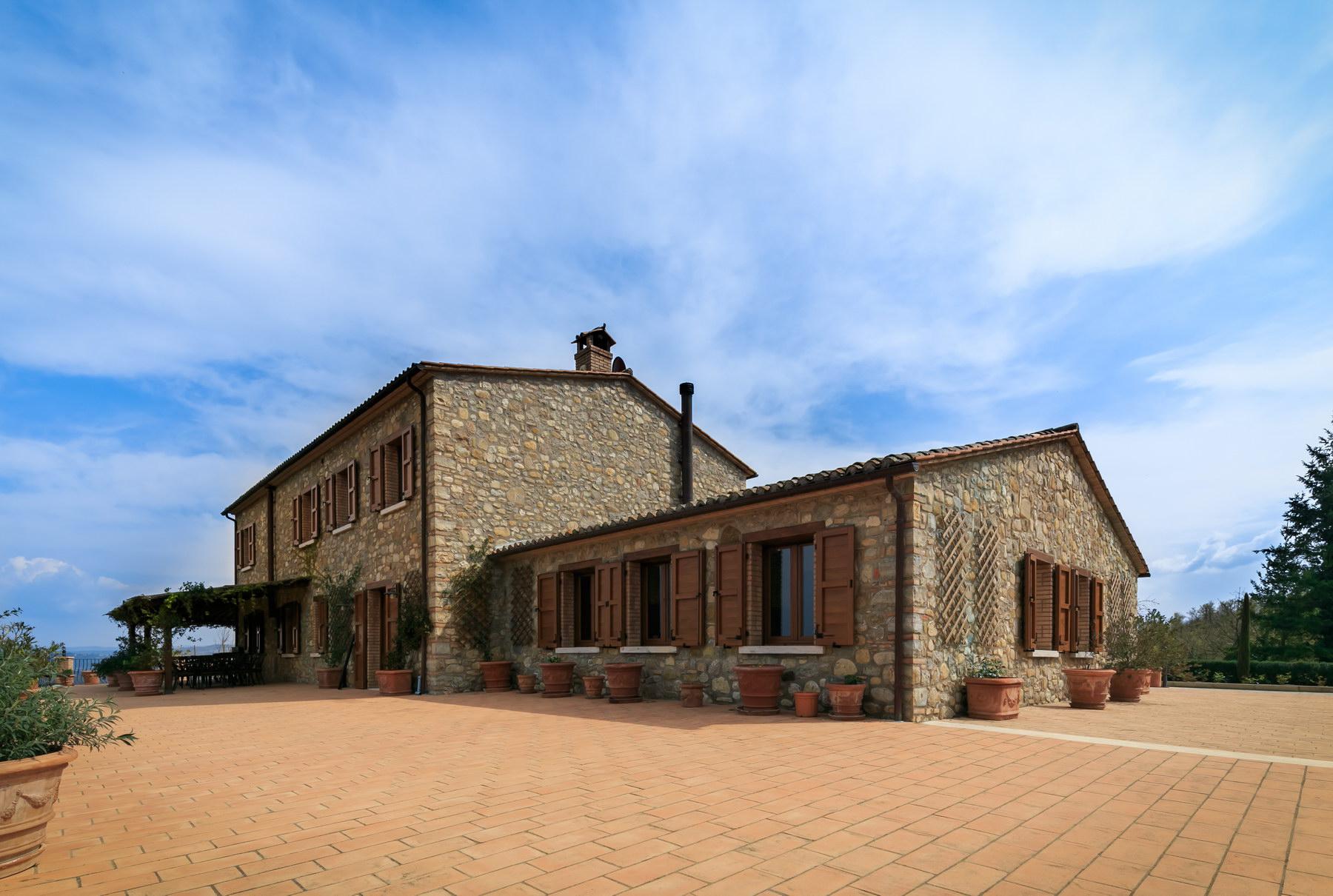 Outstanding property nestled on the umbrian hills - 12
