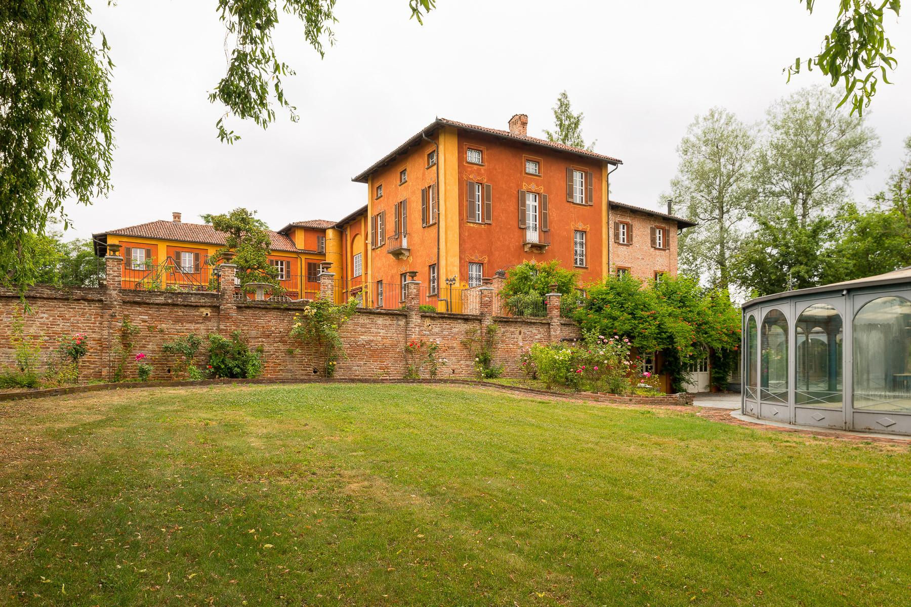 Historische Villa auf den Hügeln von Asti - 2