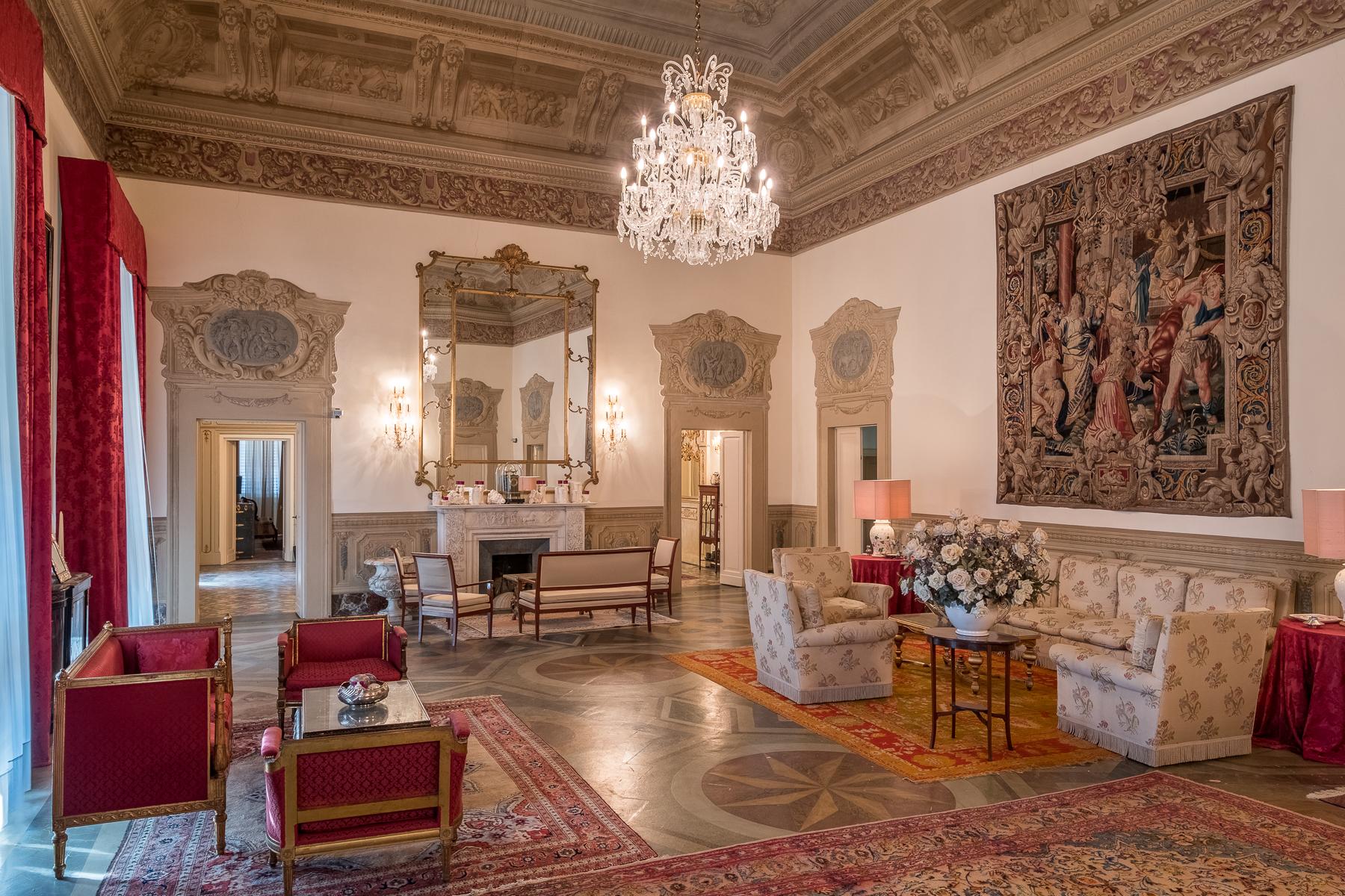 Потрясающие апартаменты на тосканских холмах недалеко от исторического центра Флоренции, Италия - 1