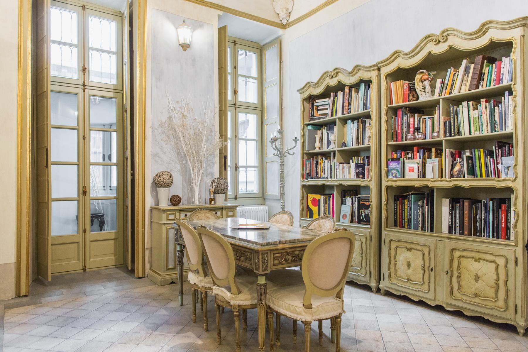 Elegant and fascinating apartment in the historical center of Turin - 1