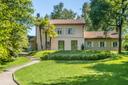Moderna villa di campagna con immenso giardino verde, in vendita, Agrate Conturbia | Sotheby’s Realty Italy - 7
