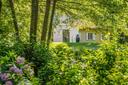 Moderna villa di campagna con immenso giardino verde, in vendita, Agrate Conturbia | Sotheby’s Realty Italy - 8
