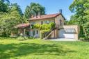 Moderna villa di campagna con immenso giardino verde, in vendita, Agrate Conturbia | Sotheby’s Realty Italy - 9