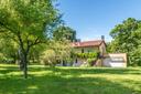Moderna villa di campagna con immenso giardino verde, in vendita, Agrate Conturbia | Sotheby’s Realty Italy - 10