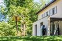 Moderna villa di campagna con immenso giardino verde, in vendita, Agrate Conturbia | Sotheby’s Realty Italy - 12