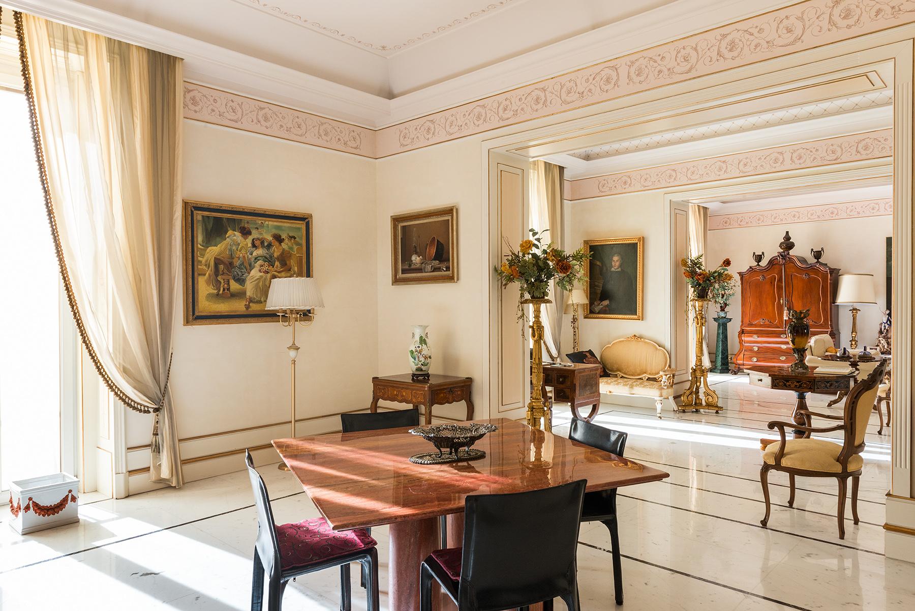 Magnificent Classical Style Apartment - 7