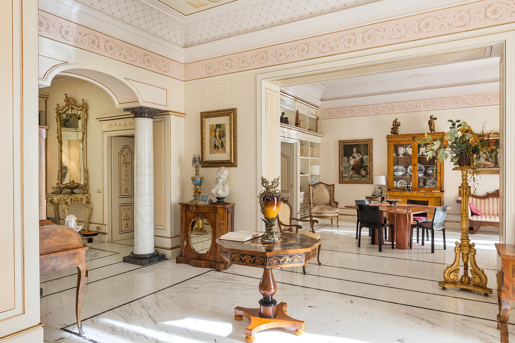Magnificent Classical Style Apartment - 8