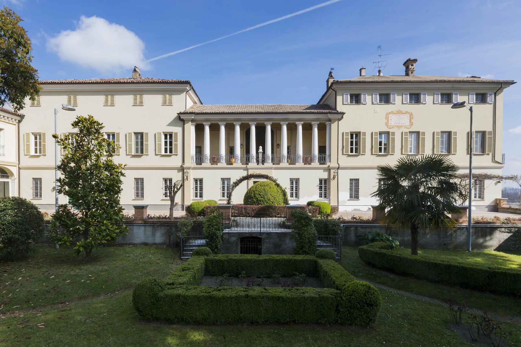 Antike Villa im Monferrato aus 1700 - 1
