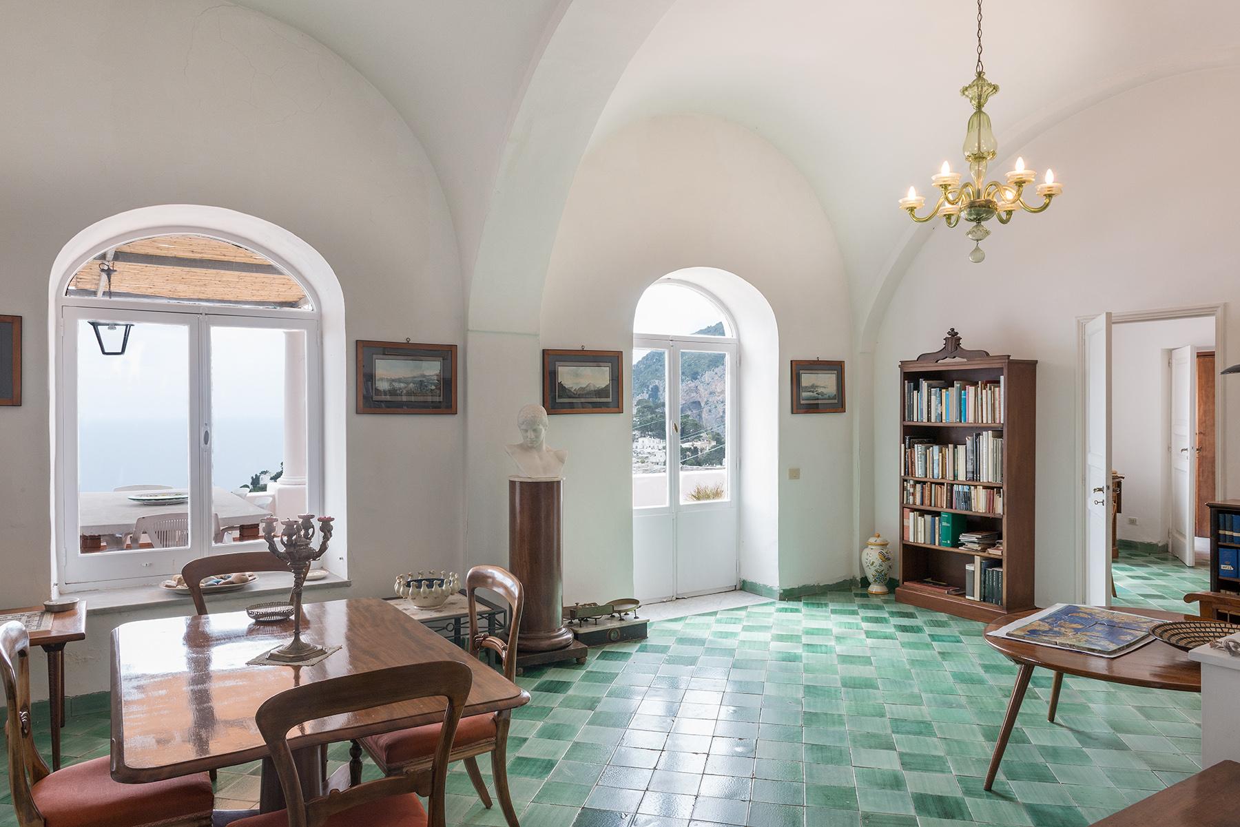 Magnificent Villa on Capri's Panoramic Road - 16