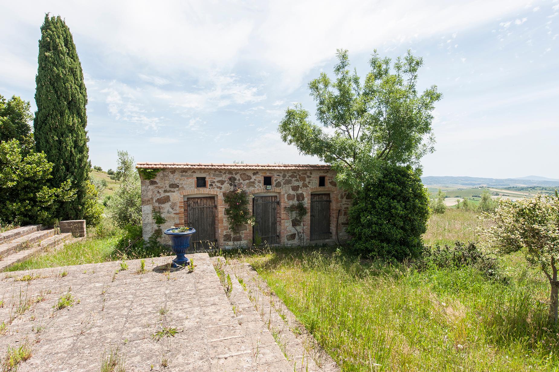 Старинное поместье XIX века на тосканских холмах недалеко от Гроссето, Италия - 13