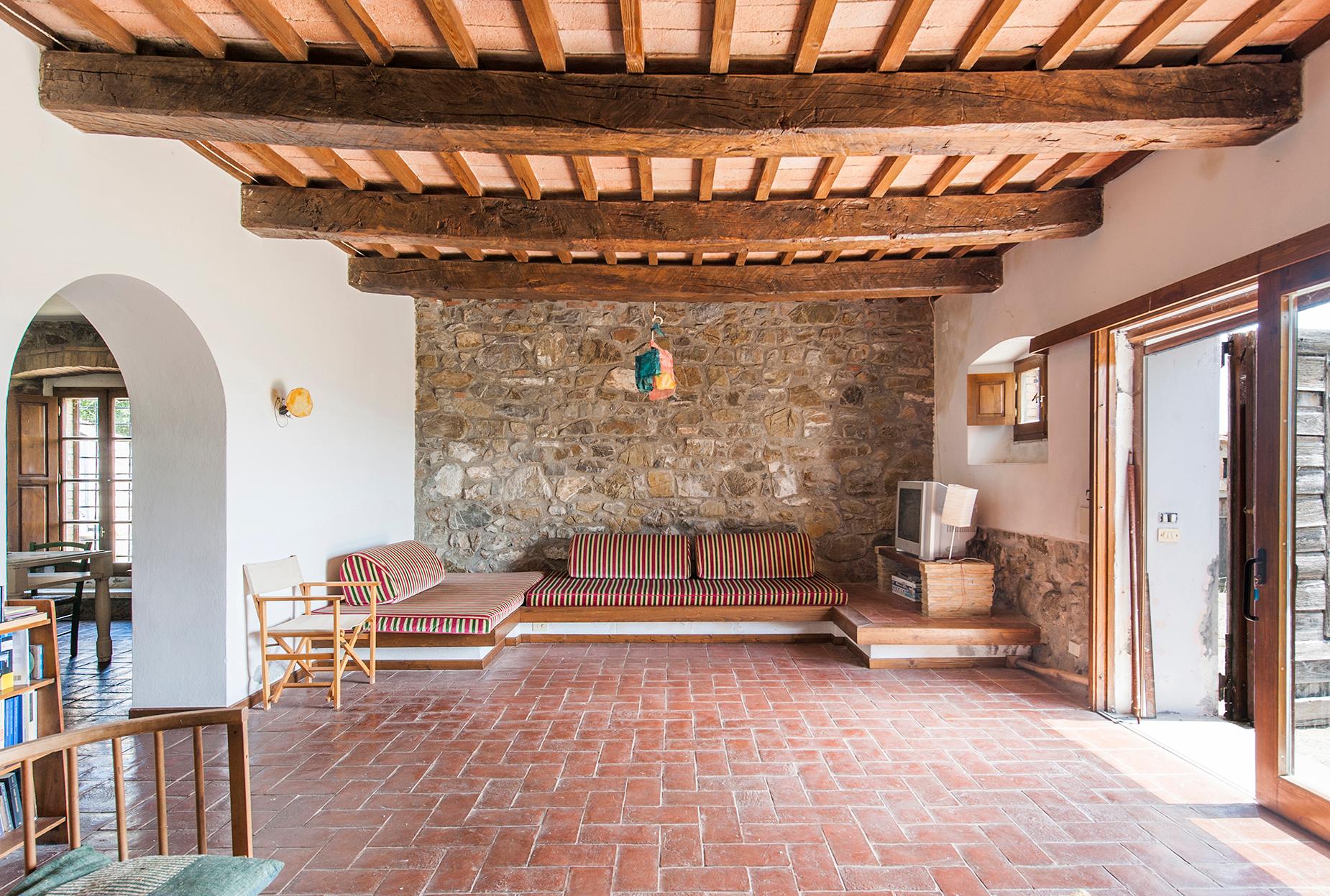 Ancient farmhouse with private land in Maremma - 7