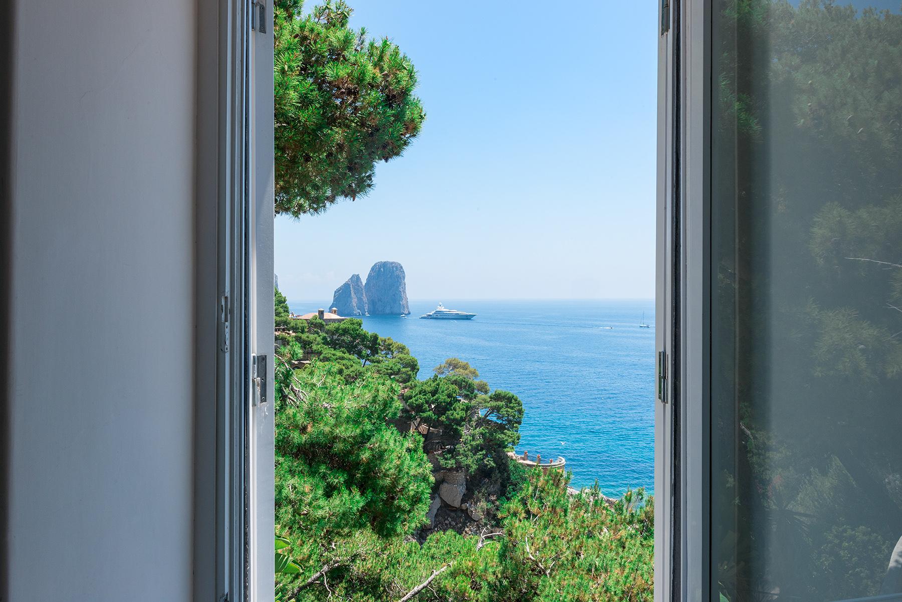 Villa Pieds dans l'eau con vista spettacolare a Capri - 15