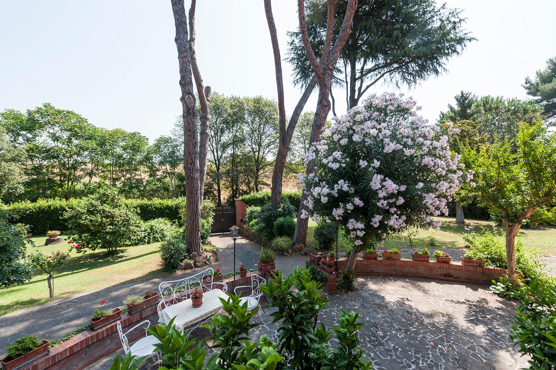                                                     Beautiful villa with large garden near Via Appia Antica                                                     - 20