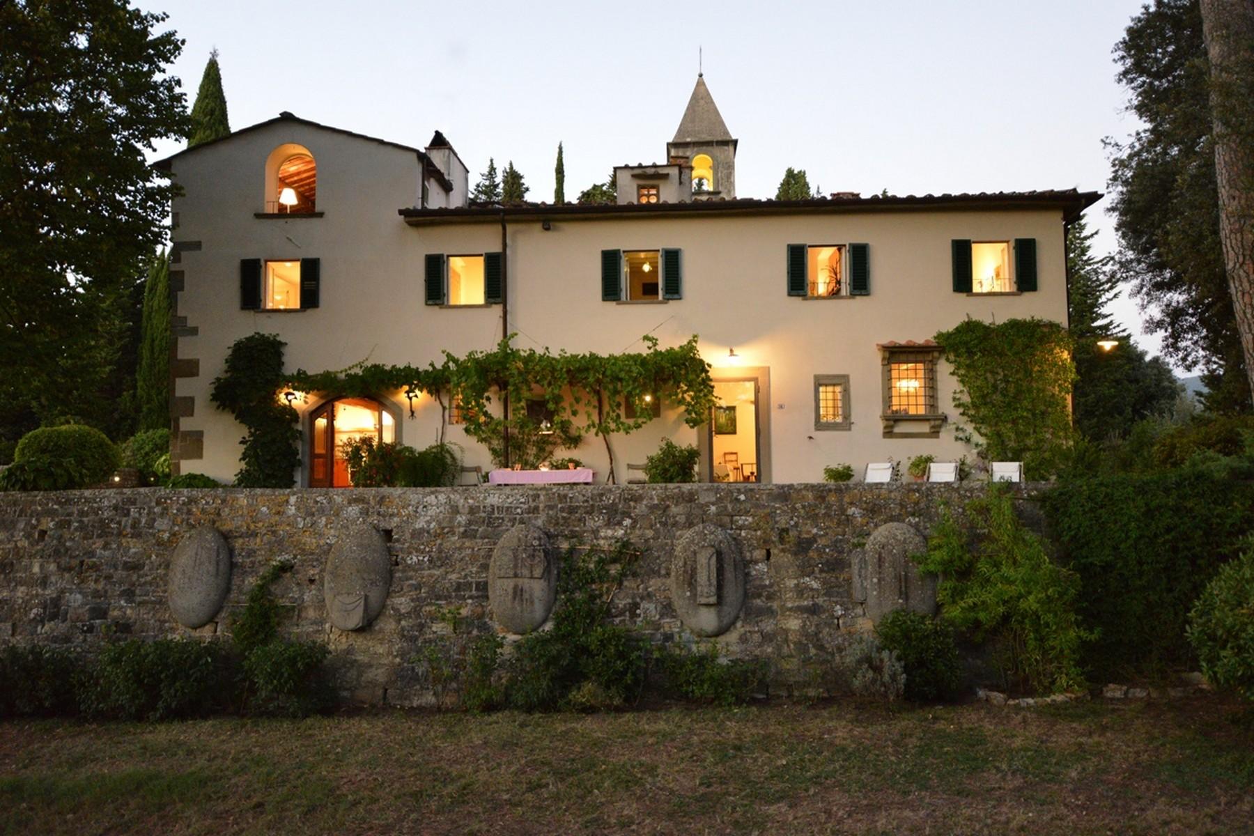Wunderschöne Renaissance-Villa auf den Hügeln von Florenz - 1