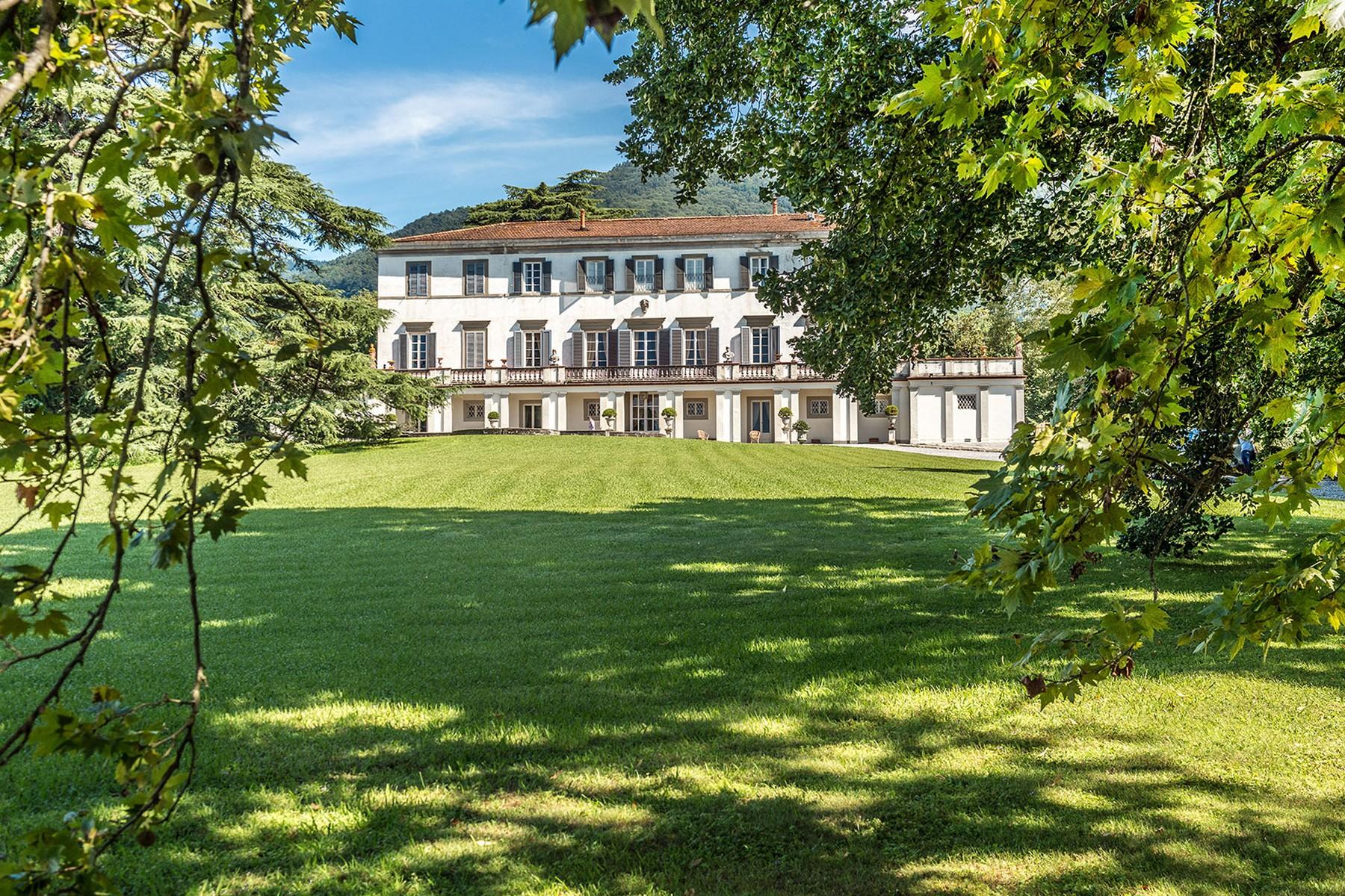 Incomparable historic mansion in Lucchesia - 41
