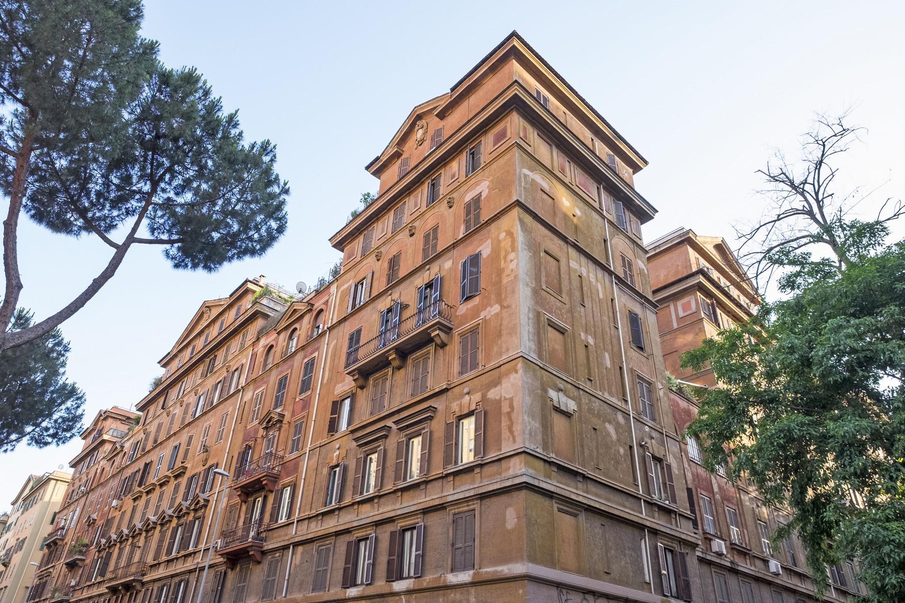 Bright Apartment near Piazzale Annibaliano - 3