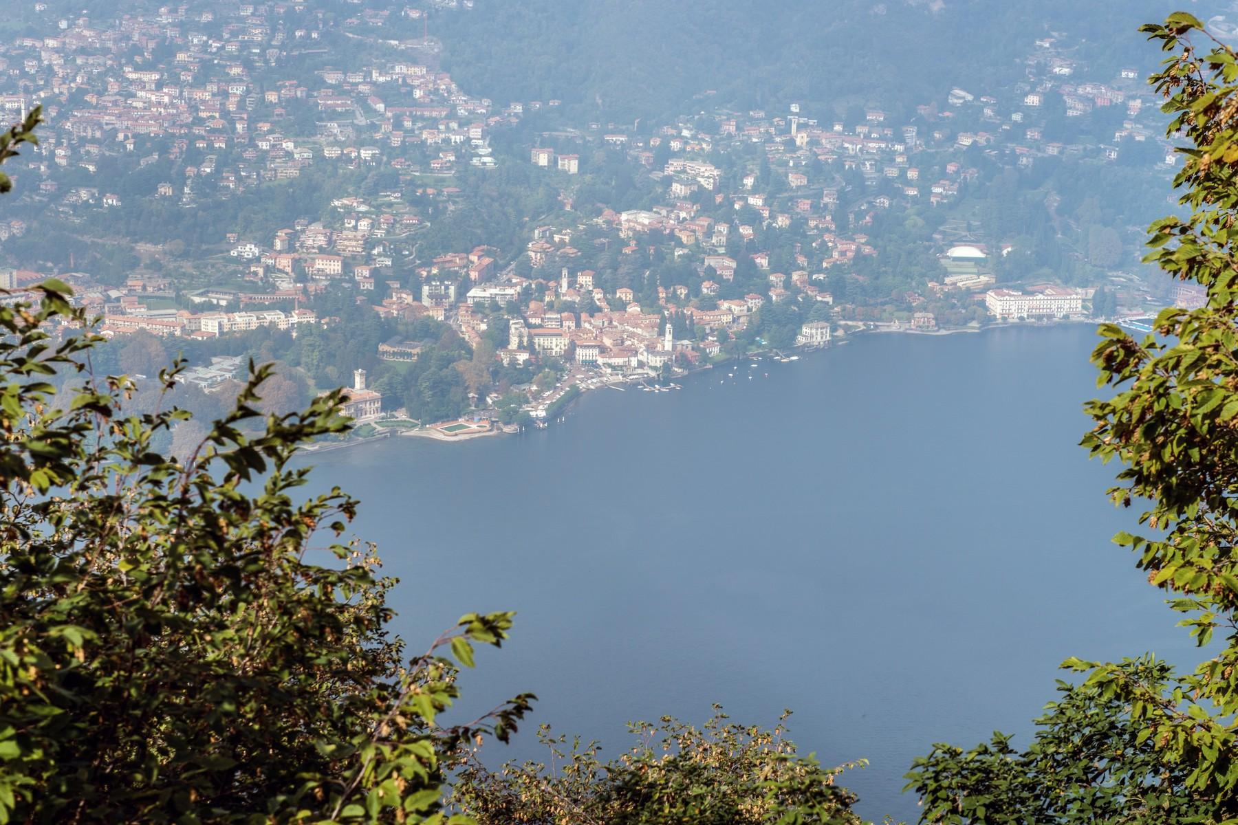 Превосходная нео-средневековая вилла с видом на озеро Комо, Италия - 15