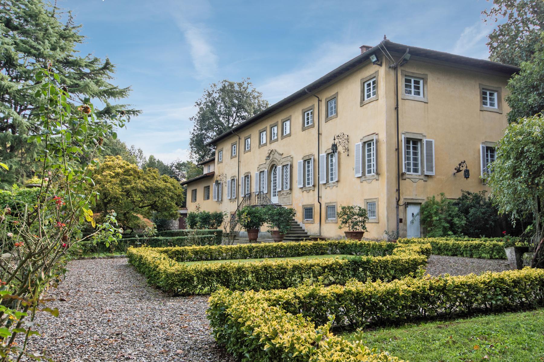 Wunderschöne Villa aus 1700 auf dem Land von Lucca - 3