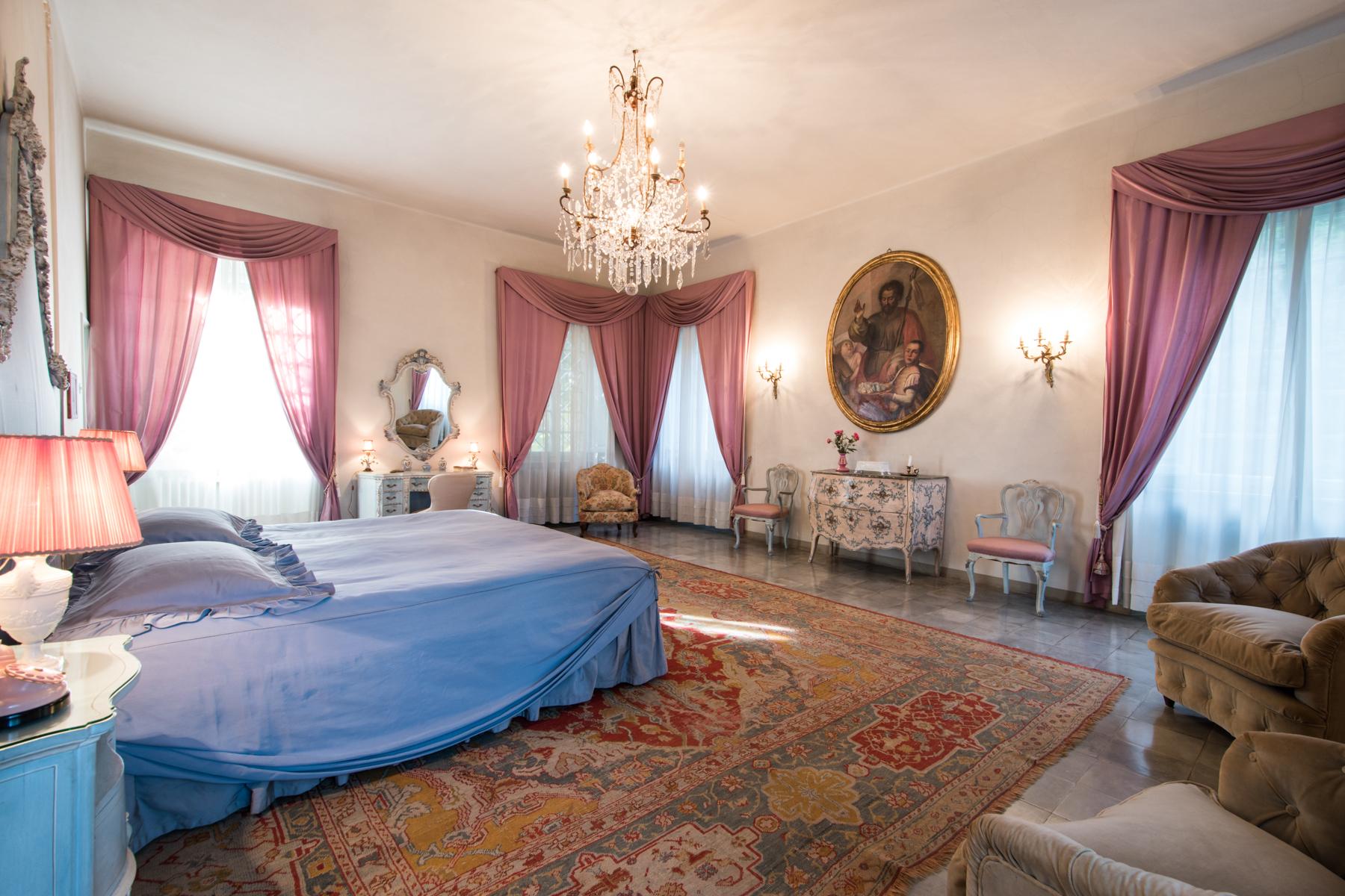 Wunderschöne Villa aus 1700 auf dem Land von Lucca - 5