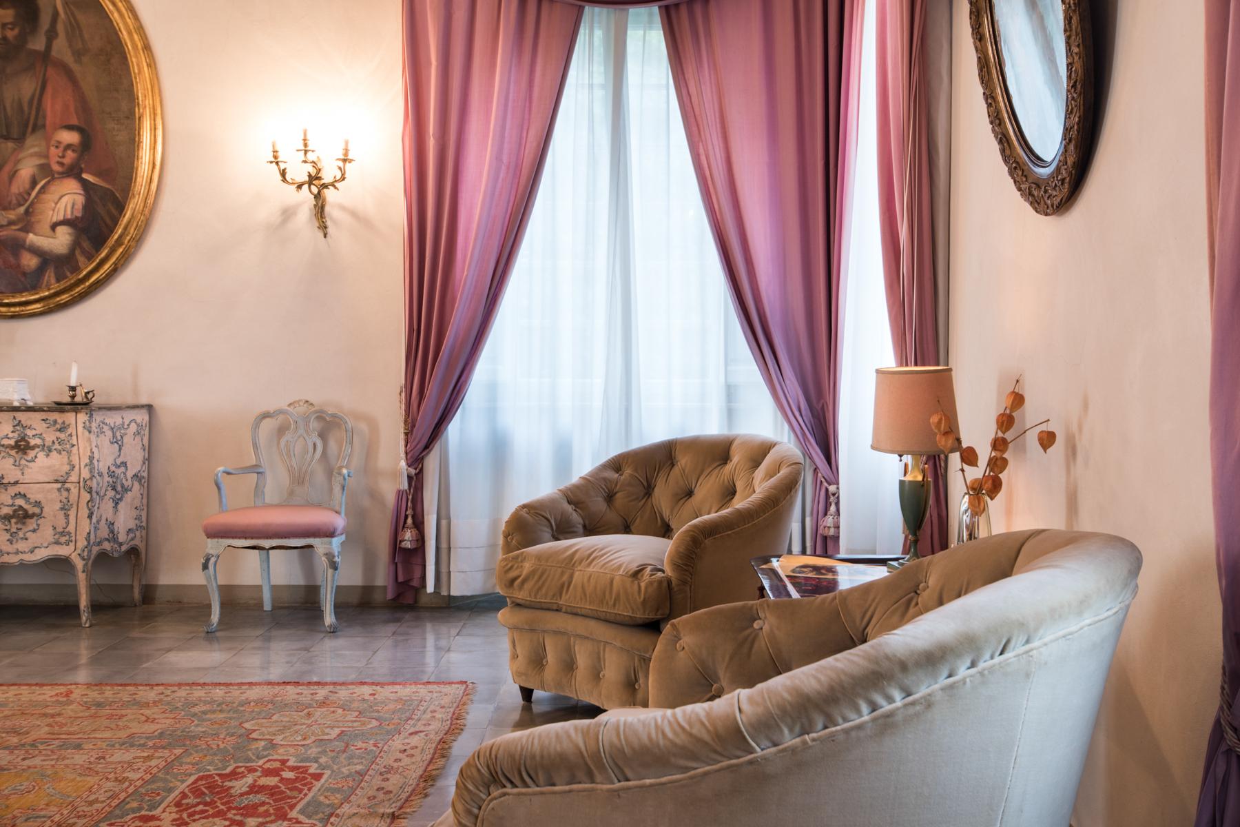 Wunderschöne Villa aus 1700 auf dem Land von Lucca - 6