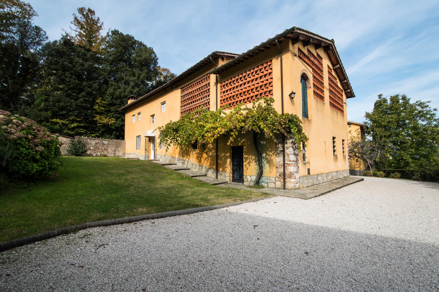 Wunderschöne Villa aus 1700 auf dem Land von Lucca - 30