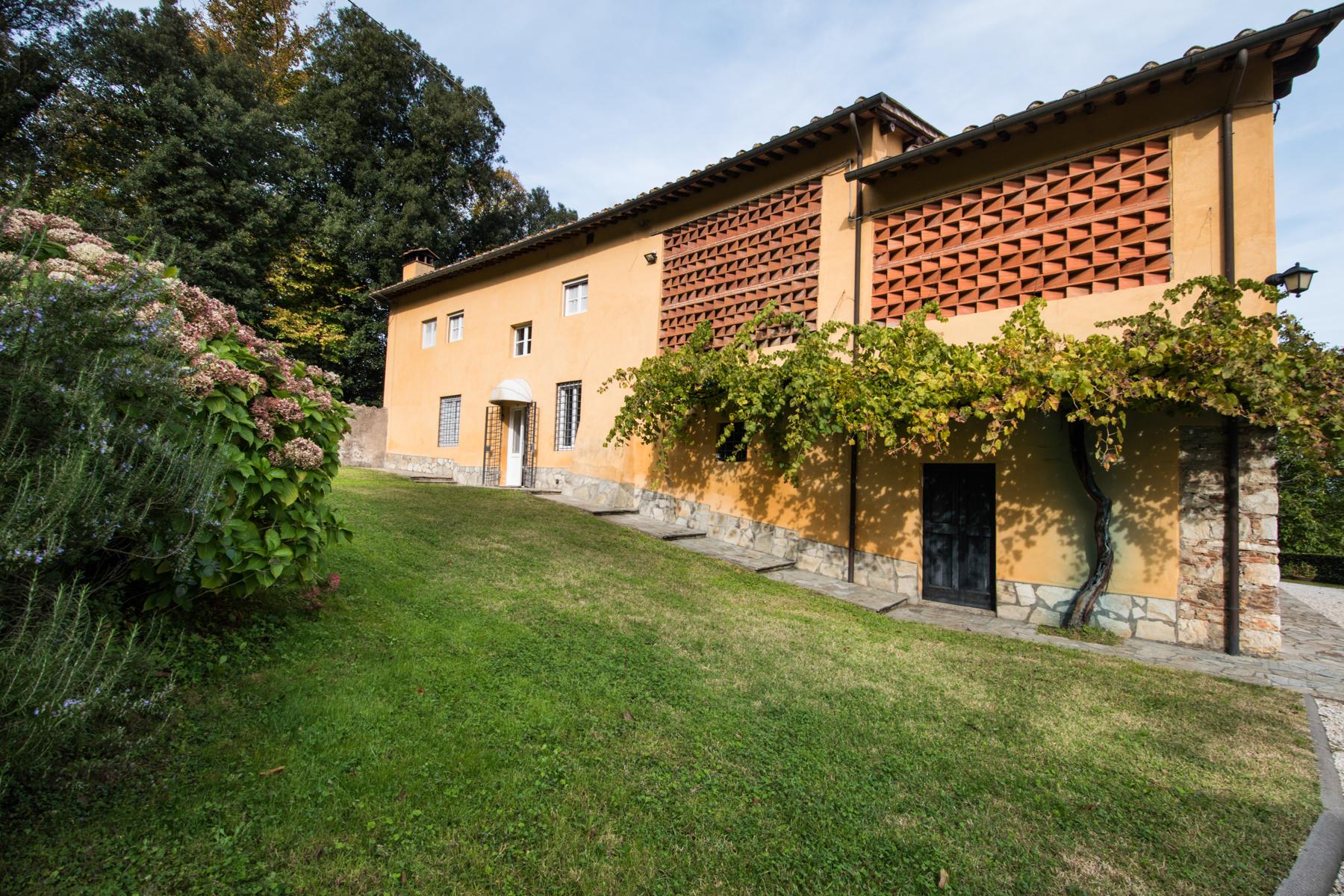 Wunderschöne Villa aus 1700 auf dem Land von Lucca - 31