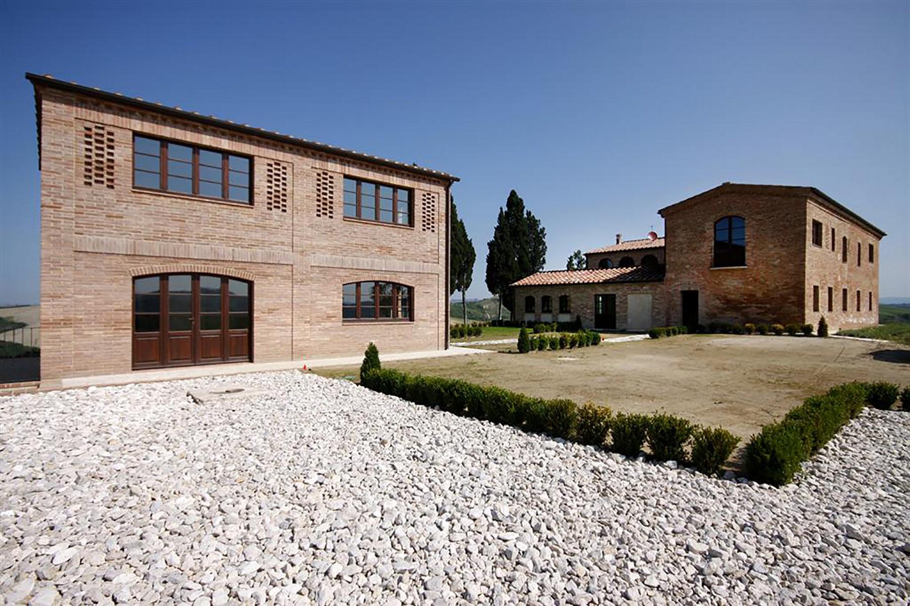 Wunderschönes Bauernhaus mit atemberaubenden Blick auf die Crete Senesi - 5