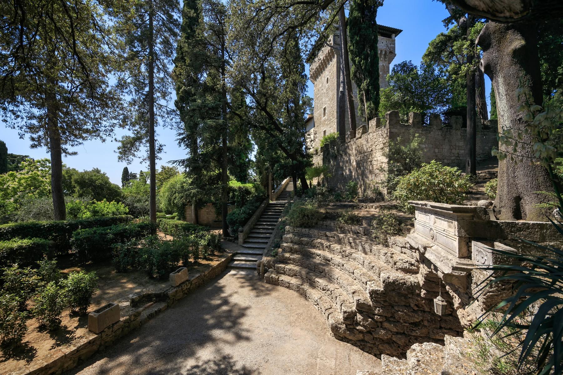Rocca di Cetona, eine herrliche Villa mit atemberaubendem Blick auf die Landschaft - 8