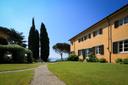 Villa maestosa con piscina costruita su un castello medioevale, in vendita, Lucca | Sotheby’s Realty Italy - 3