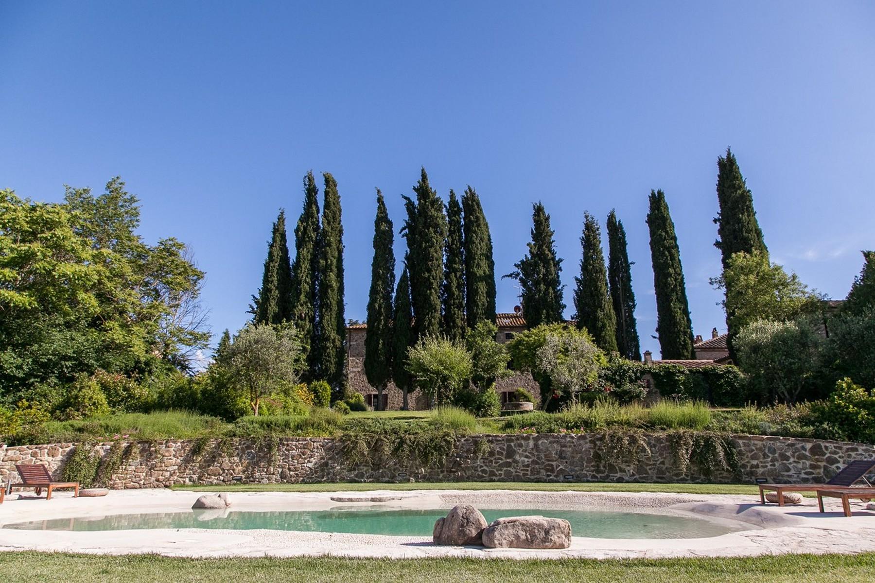 Wunderschöne Villa aus dem 16. Jahrhundert in der Landschaft von Siena - 5