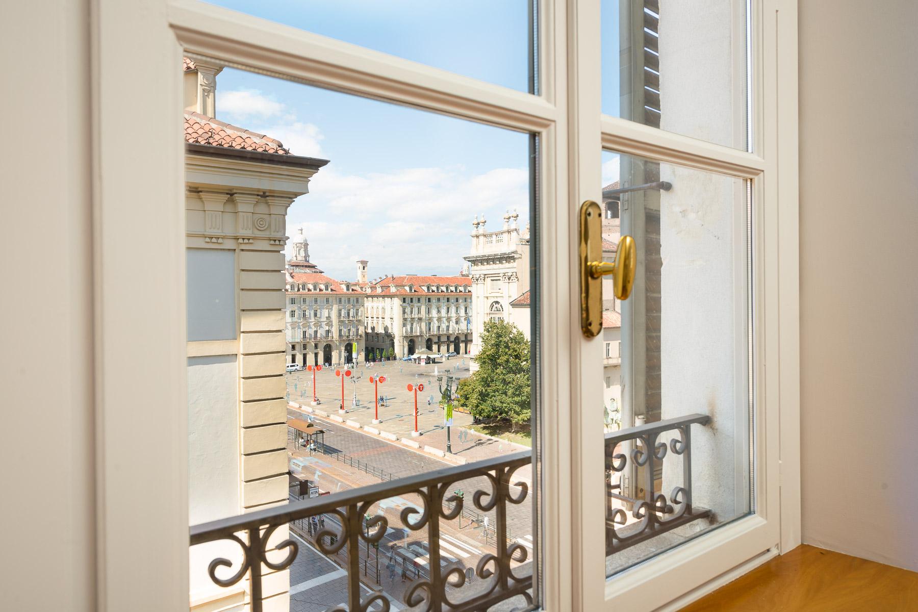 Elegant apartment in Piazza Castello - 8