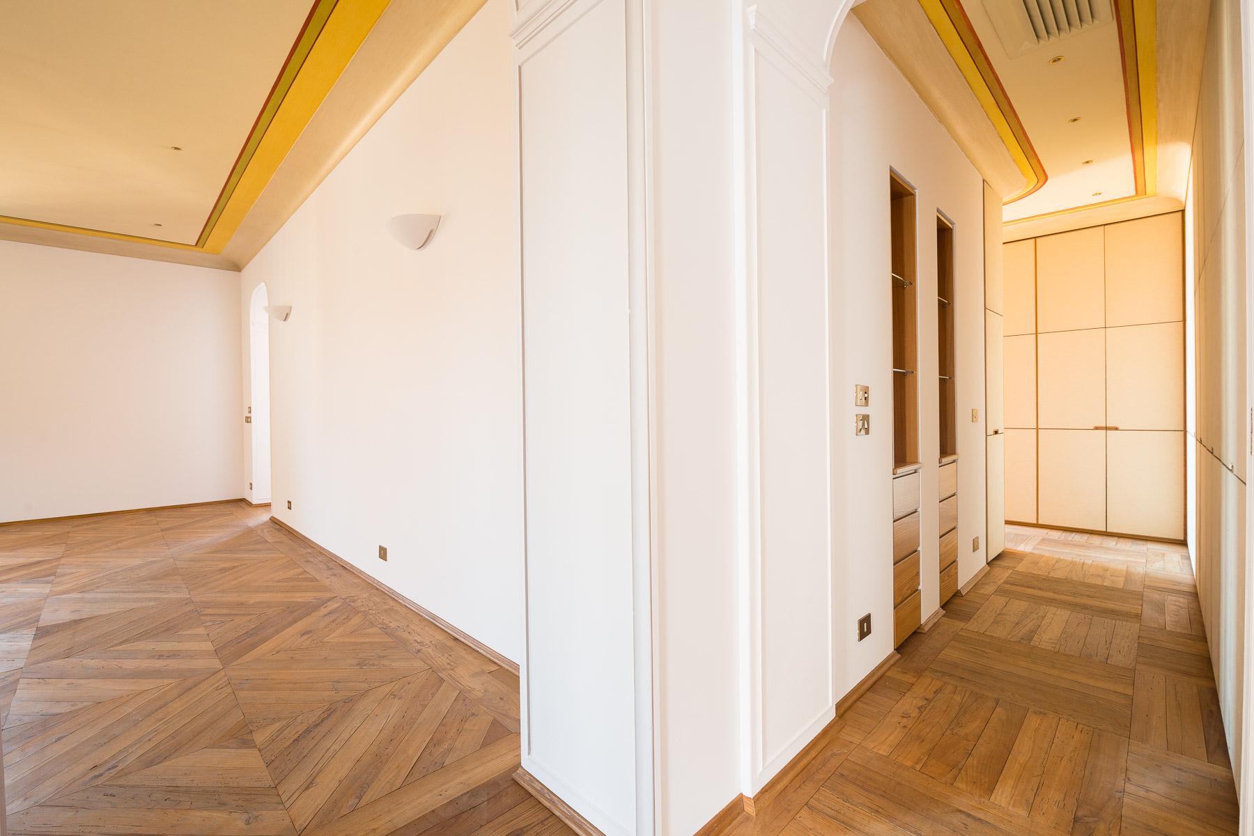 Elegant apartment in Piazza Castello - 16