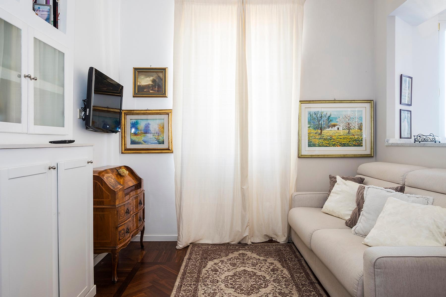 Bright apartment near San Giovanni - 5