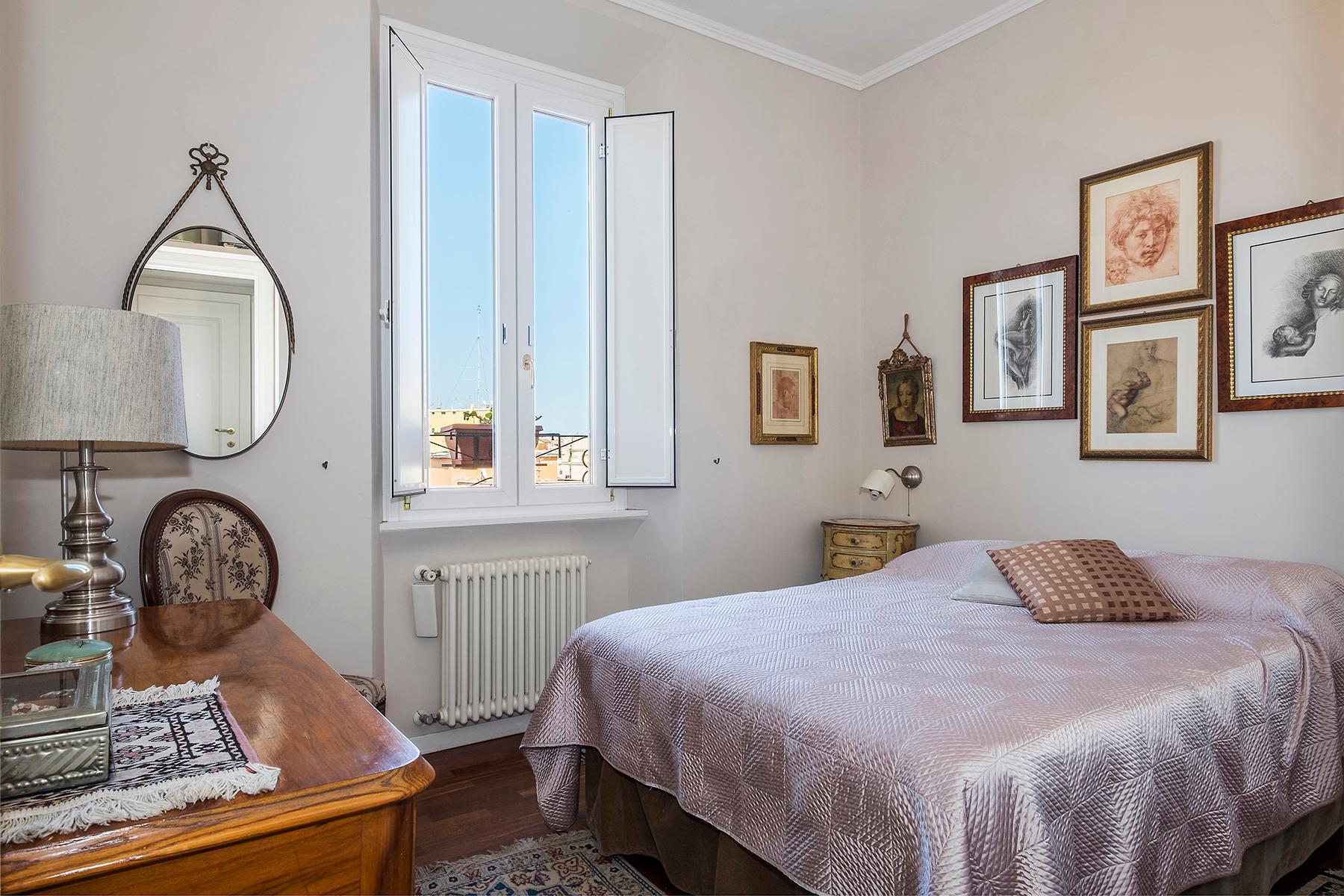 Bright apartment near San Giovanni - 8