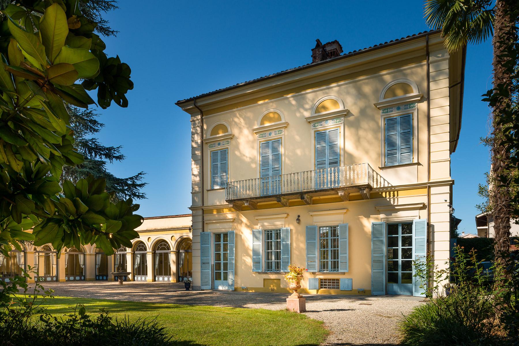 Elegant Villa in the Canavese countryside - 2