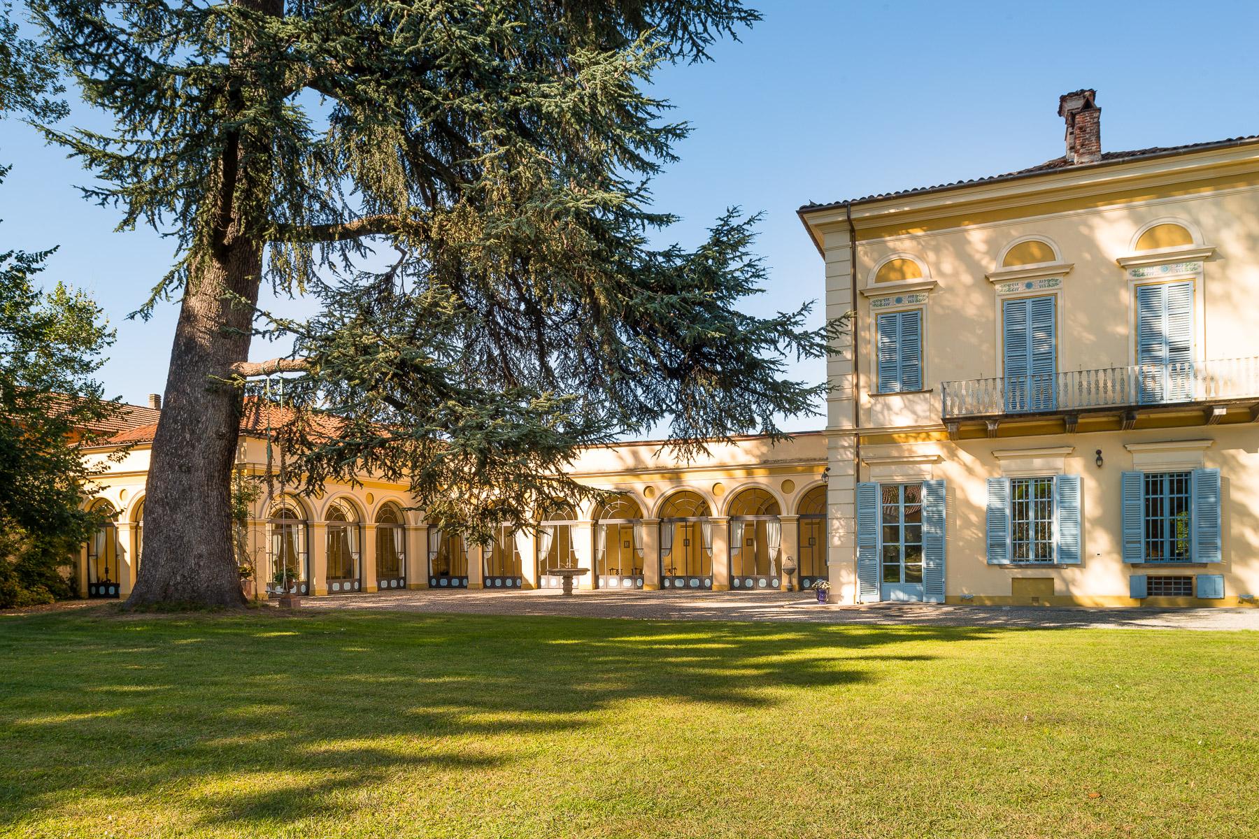 Elegant Villa in the Canavese countryside - 16