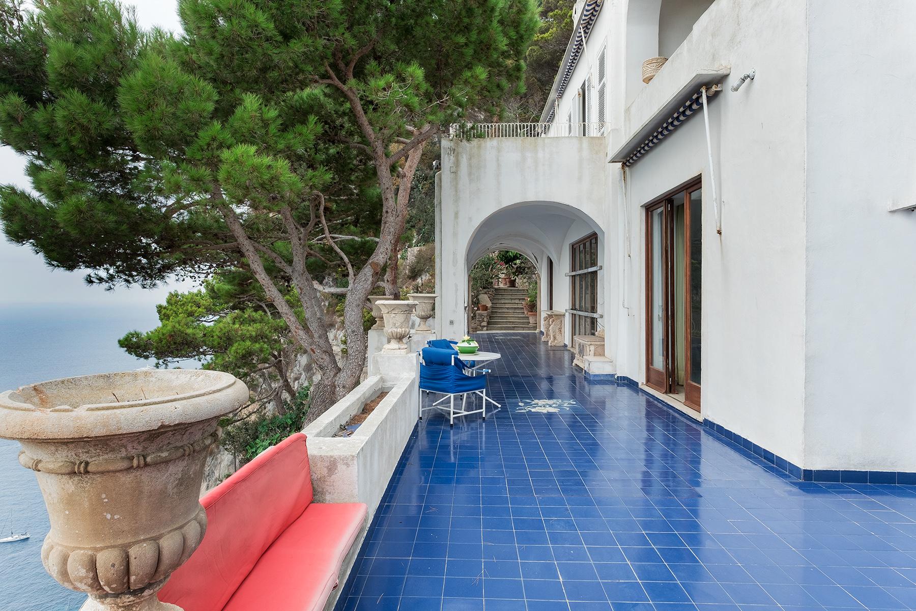 Extraordinary villa with stunning view in Capri - 22