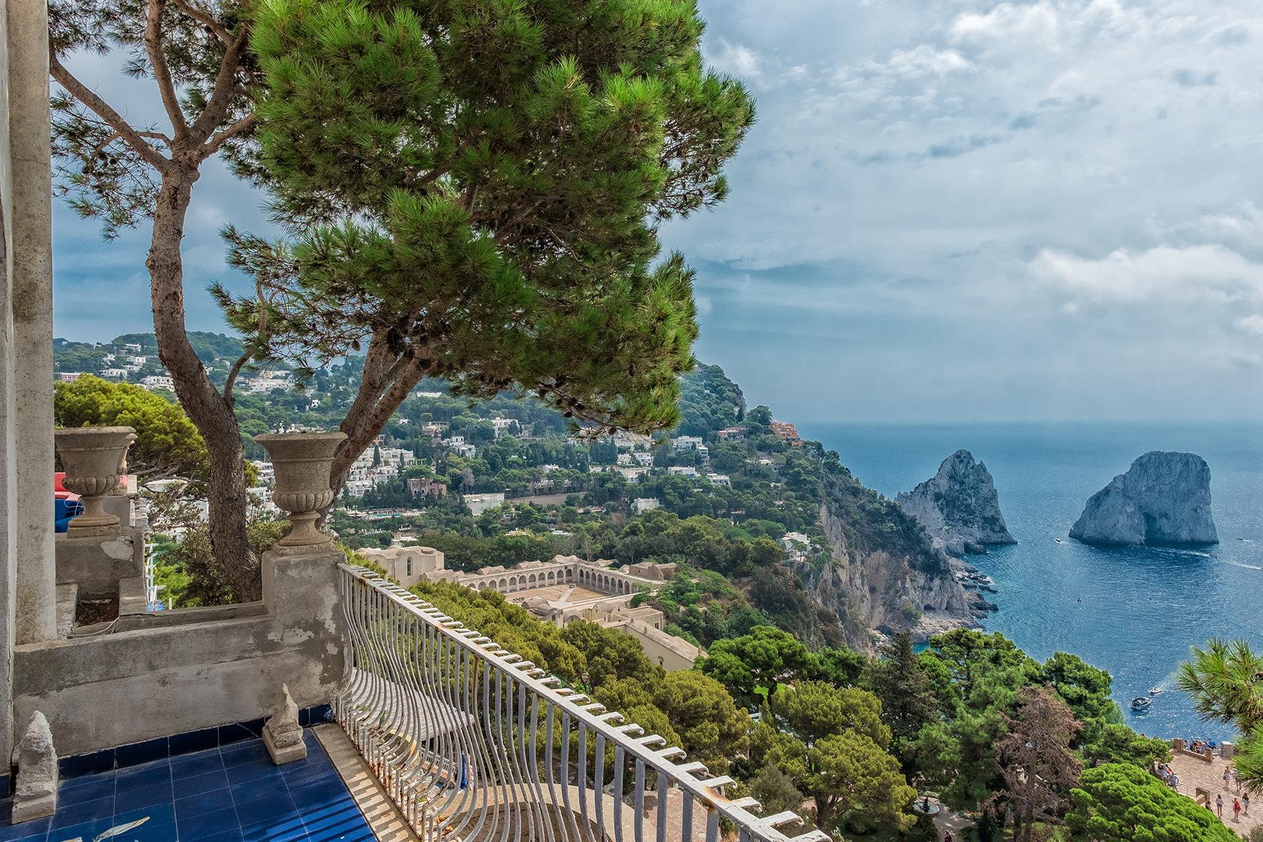 Straordinaria villa con vista mozzafiato a Capri - 15