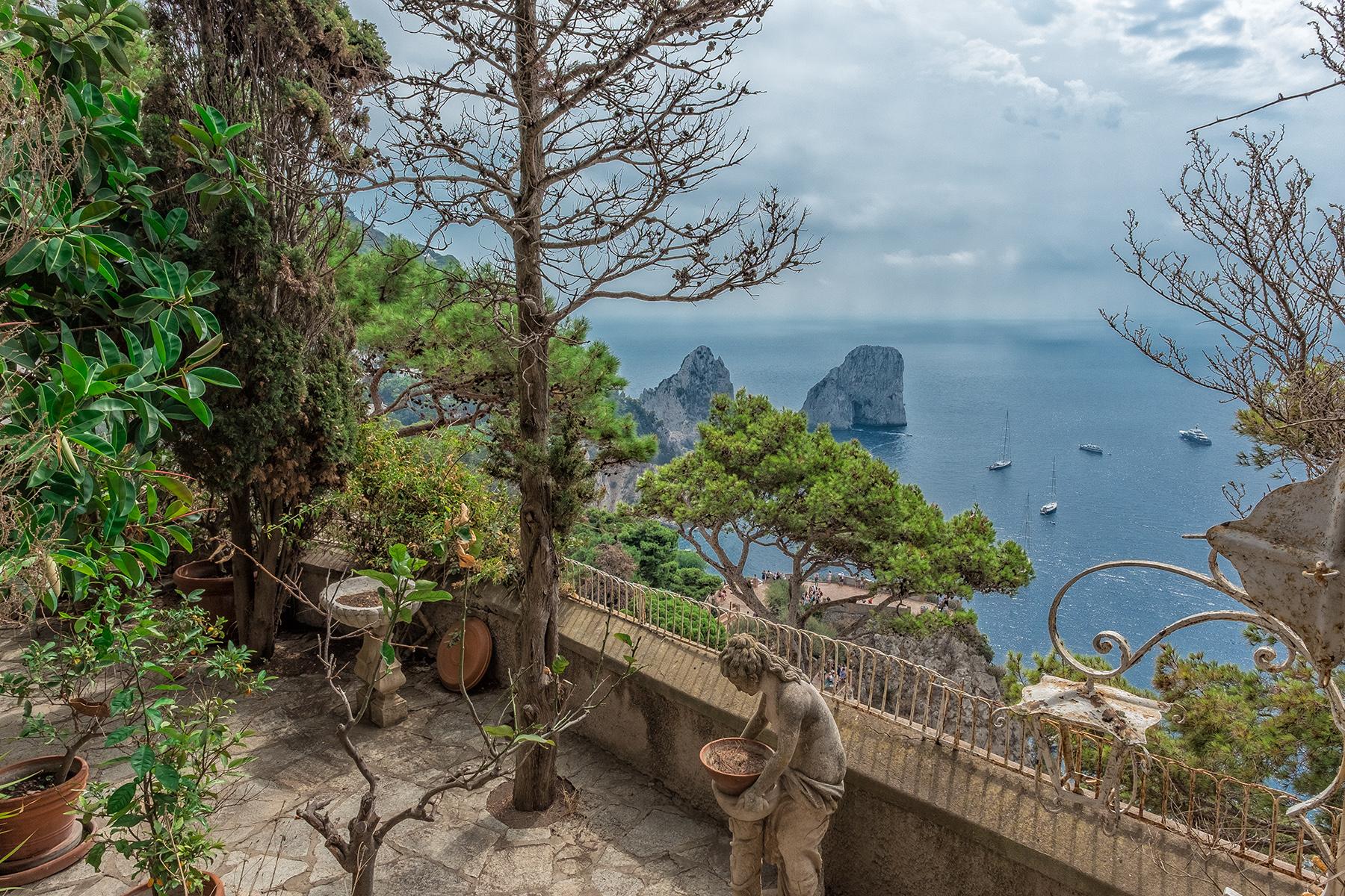 Straordinaria villa con vista mozzafiato a Capri - 18
