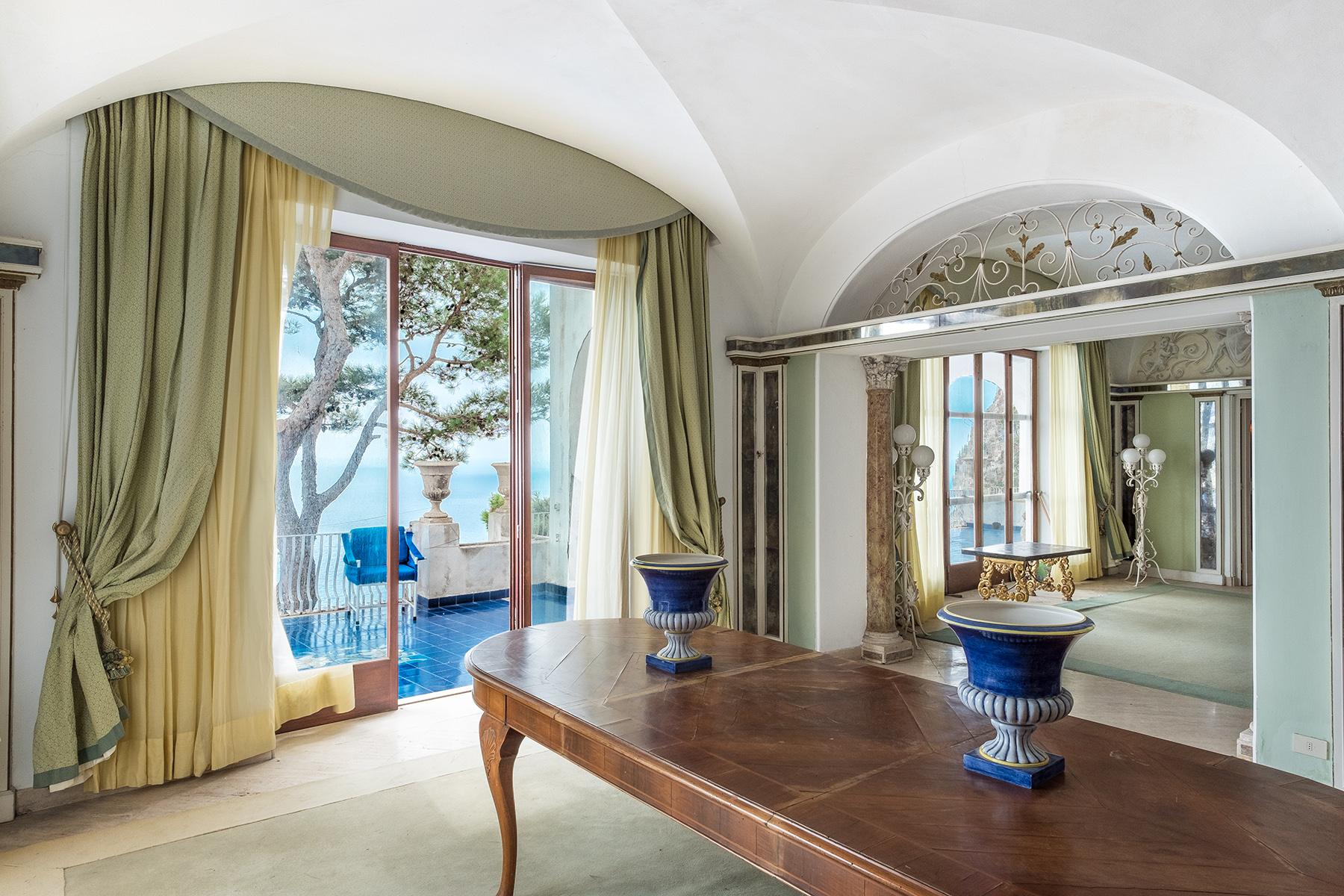 Extraordinary villa with stunning view in Capri - 8