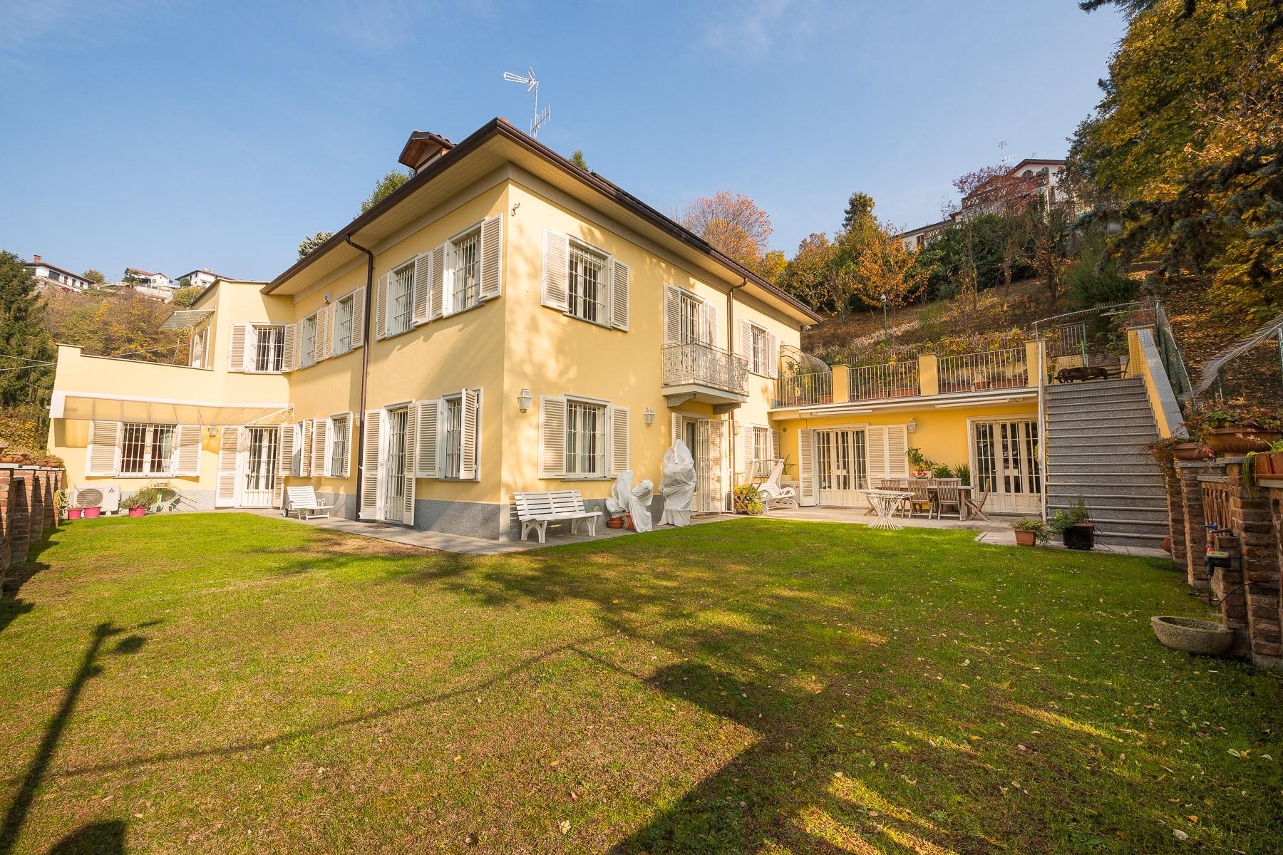 Elegante Wohnung in Villa mit Garten auf dem Hügel Turins - 1