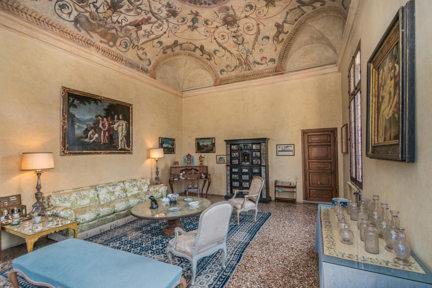Magnificent villa of historical and artistic value - 8